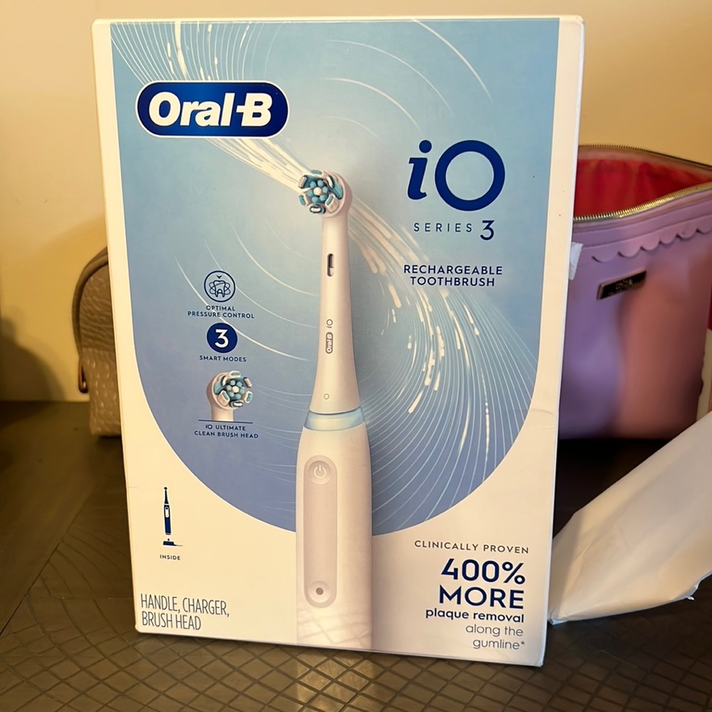 Oral B io3 toothbrush